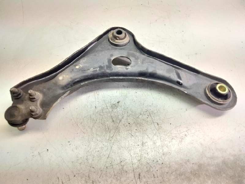 Recambio de brazo suspension inferior delantero derecho para citroen c4 cactus 1.6 blue-hdi fap referencia OEM IAM   