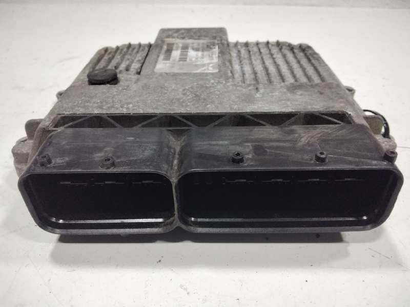 Recambio de centralita motor uce para fiat punto berlina (188) 1.3 16v multijet feel referencia OEM IAM 0055195817  