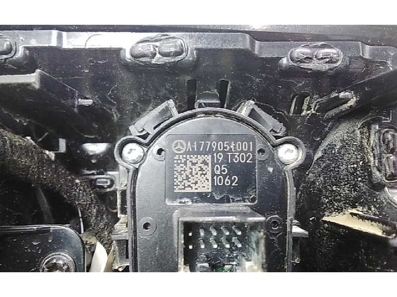 Recambio de aireador central para mercedes clase a berlina (bm 177) a 200 d (117.112) referencia OEM IAM A1776809800  