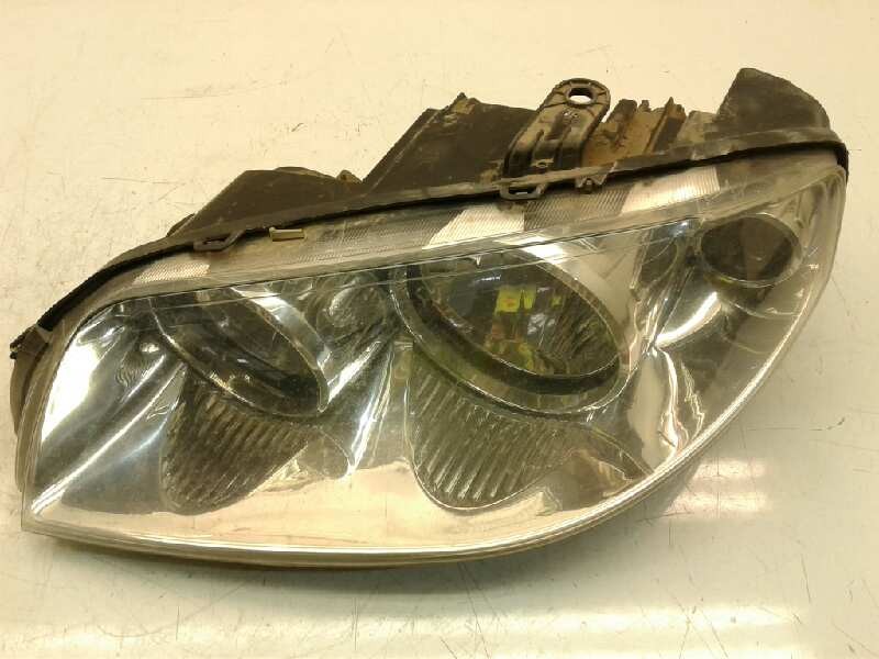 Recambio de faro izquierdo para fiat punto berlina (188) 1.3 16v multijet feel referencia OEM IAM 0046849385  