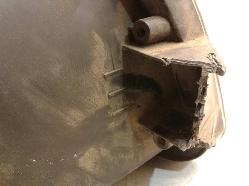 Recambio de faro izquierdo para fiat punto berlina (188) 1.3 16v multijet feel referencia OEM IAM 0046849385  