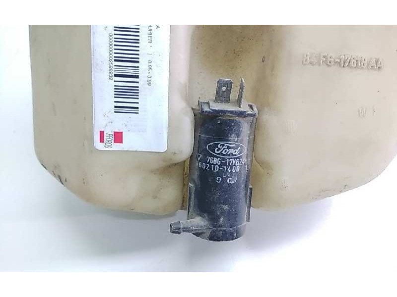 Recambio de deposito limpia para ford fiesta courier referencia OEM IAM 84FG17618AA  