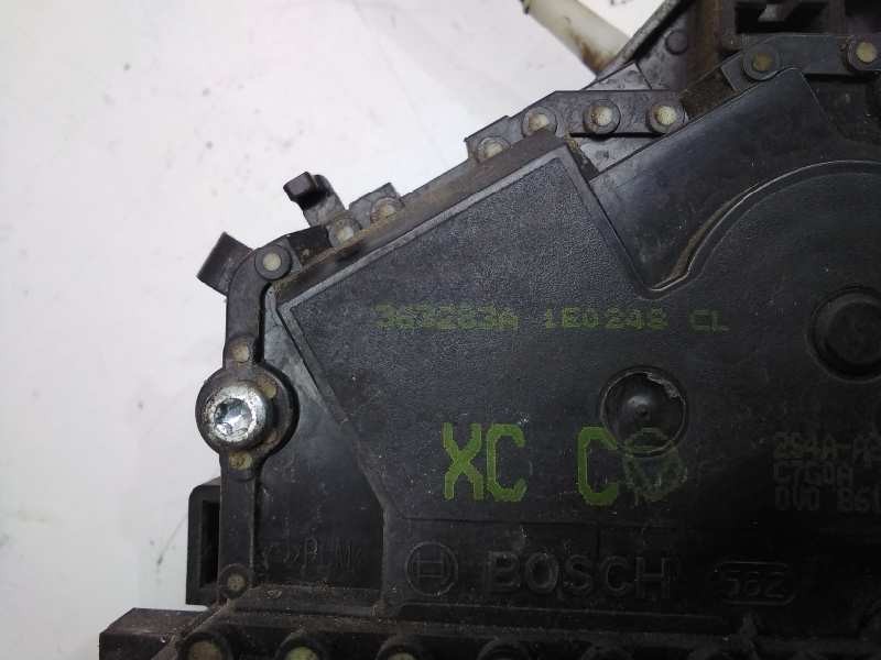 Recambio de cerradura puerta delantera derecha para ford focus berlina (cak) ambiente referencia OEM IAM 363283A  