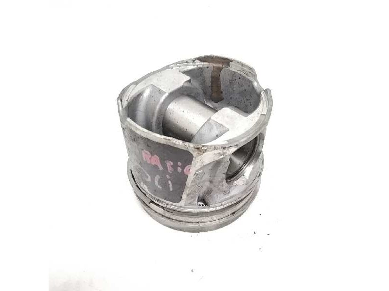 Recambio de piston para renault trafic caja cerrada (ab 4.01) referencia OEM IAM   