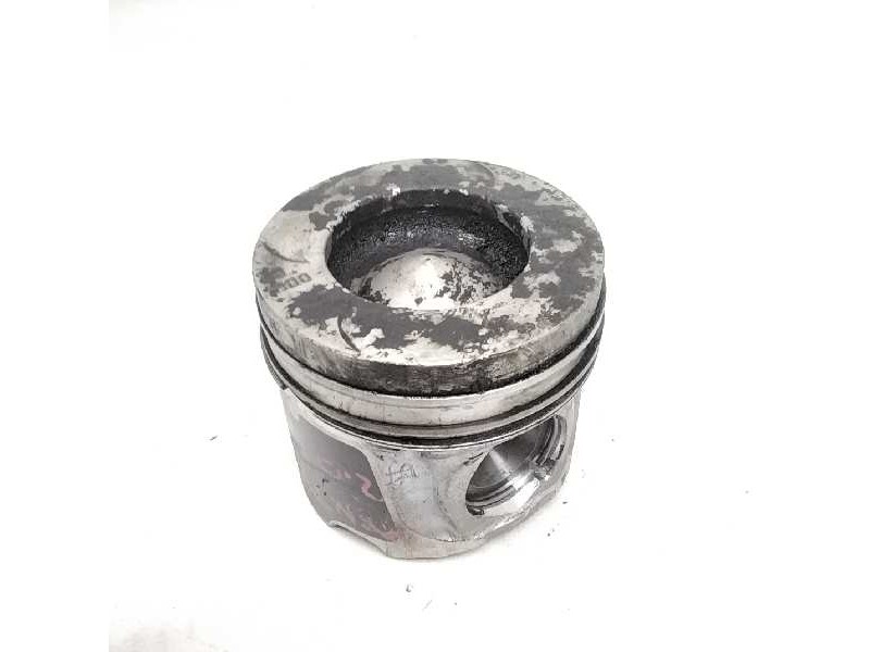 Recambio de piston para renault trafic caja cerrada (ab 4.01) referencia OEM IAM   