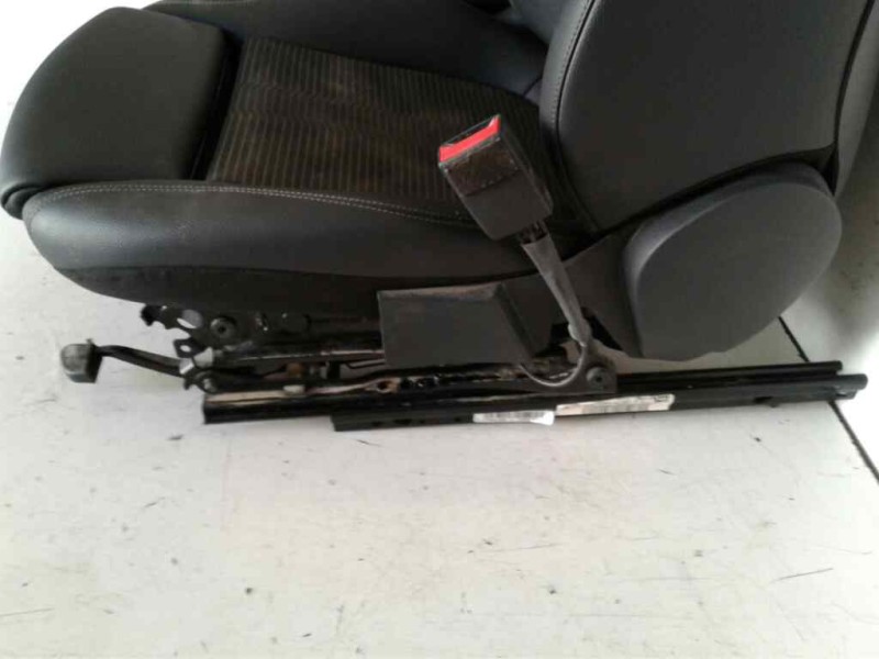 Recambio de juego asientos completo para mercedes clase a berlina (bm 177) a 200 d (117.112) referencia OEM IAM A1778601702 A167