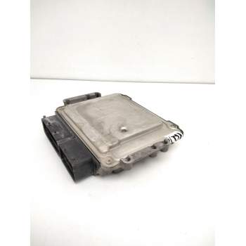 Recambio de centralita motor uce para opel astra h berlina enjoy referencia OEM IAM 0281011380 12992628 8973729171