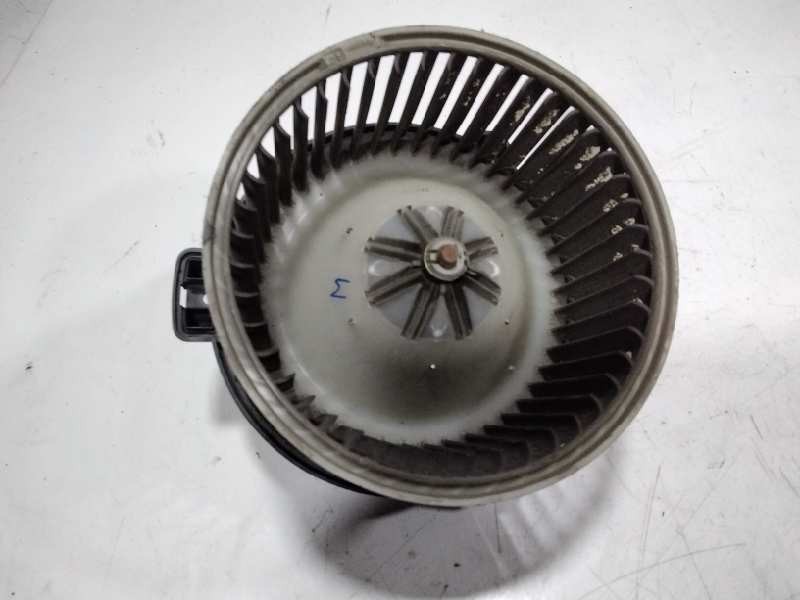 Recambio de motor calefaccion para volvo v40 familiar 1.9 d+ evolution referencia OEM IAM 0130111212  