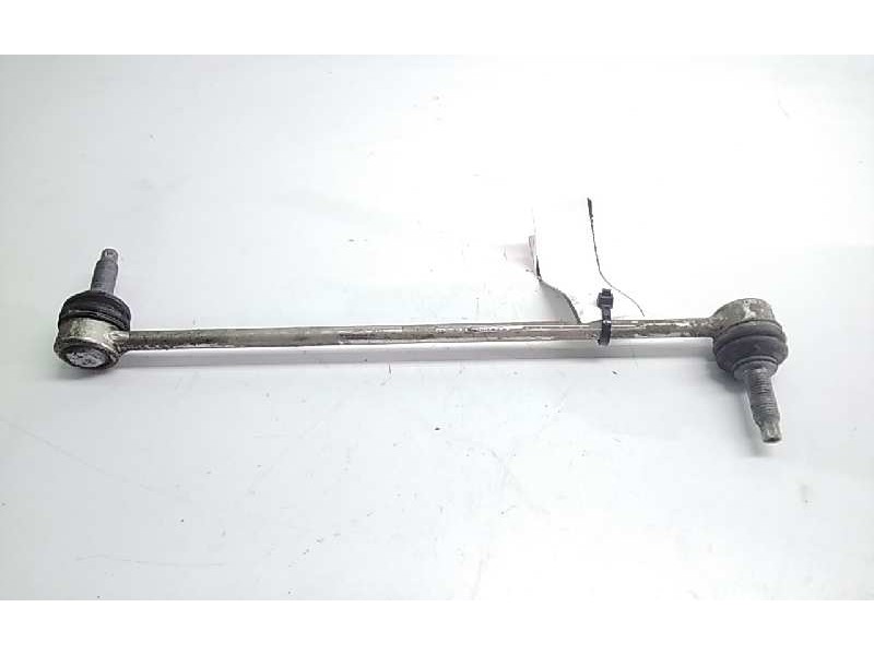 Recambio de bieleta estabilizadora delantera derecha para mercedes clase a berlina (bm 177) a 200 d (117.112) referencia OEM IAM