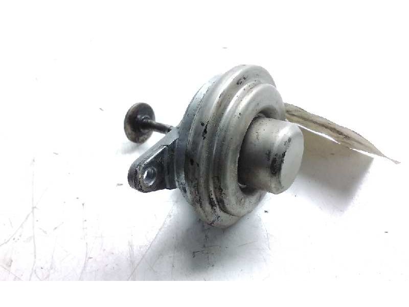 Recambio de valvula egr para opel vectra b berlina básico referencia OEM IAM 09128022  