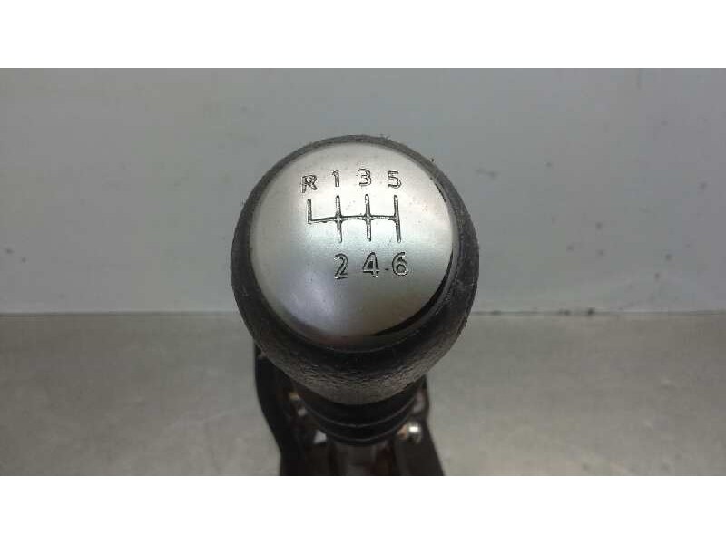Recambio de palanca cambio para nissan x-trail (t31) le referencia OEM IAM   