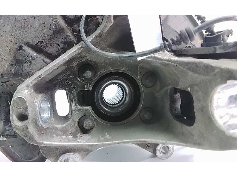 Recambio de mangueta delantera izquierda para mercedes clase a berlina (bm 177) a 200 d (117.112) referencia OEM IAM A2473320700