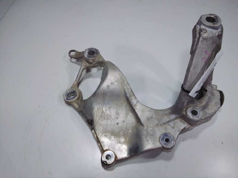 Recambio de soporte brazo suspension delantero izquierdo para honda civic berlina 5 (fk) 1.4 sport referencia OEM IAM 50W25SMGE0