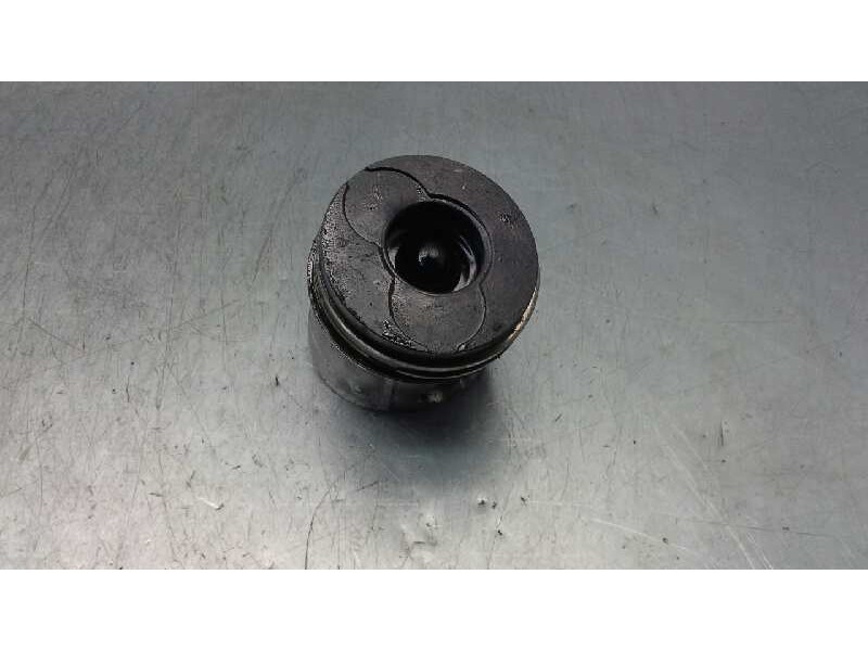 Recambio de piston para citroen c5 berlina 2.0 hdi sx referencia OEM IAM   