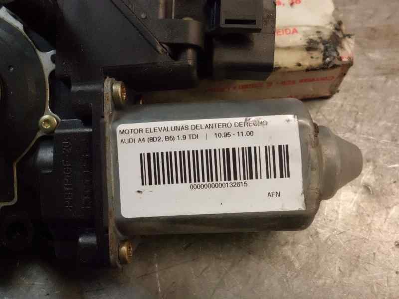 Recambio de motor elevalunas delantero derecho para audi a4 berlina (b5) 1.9 tdi referencia OEM IAM   