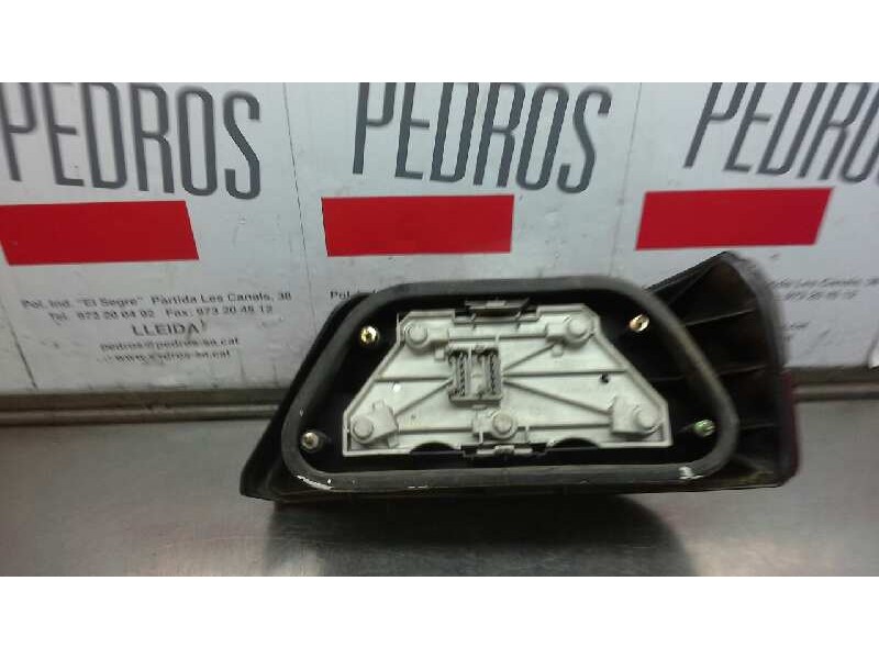 Recambio de piloto trasero izquierdo para peugeot 605 2.1 turbodiesel referencia OEM IAM   