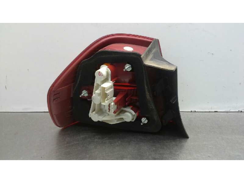 Recambio de piloto trasero derecho para bmw serie 3 berlina (e90) 320d referencia OEM IAM   