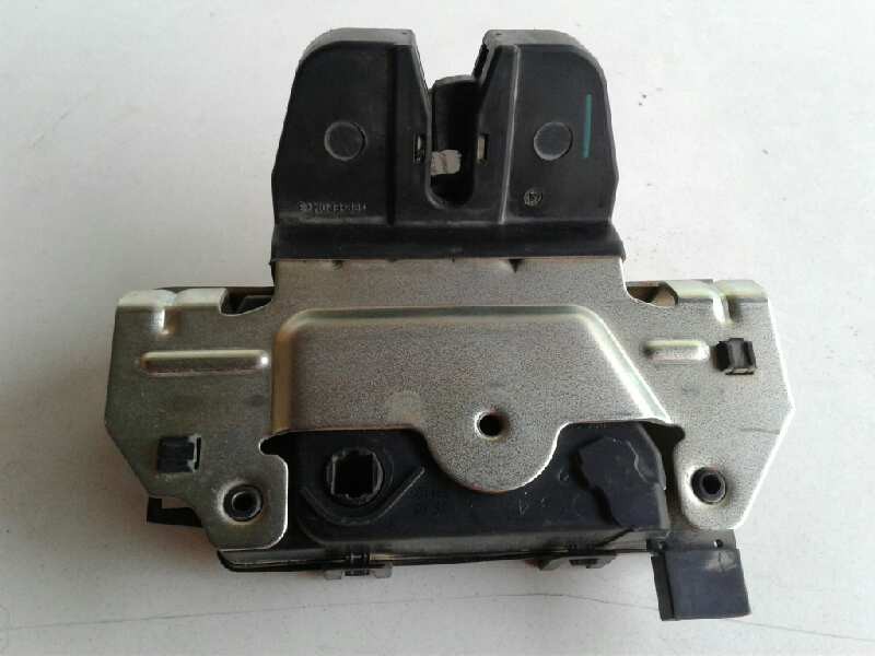 Recambio de cerradura maletero / porton para opel zafira b cosmo referencia OEM IAM   