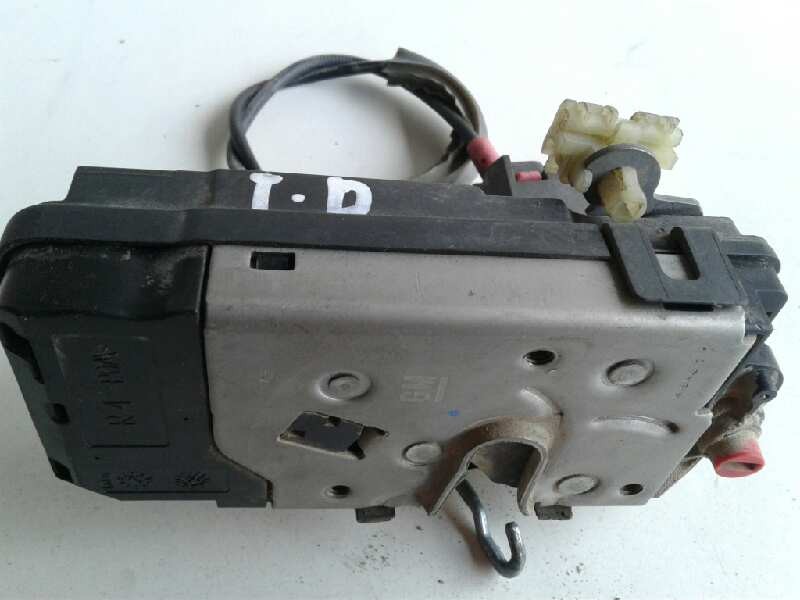 Recambio de cerradura puerta trasera derecha para opel zafira b cosmo referencia OEM IAM   