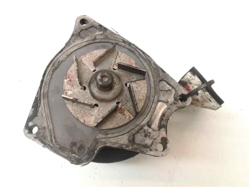 Recambio de bomba agua para mitsubishi canter referencia OEM IAM   