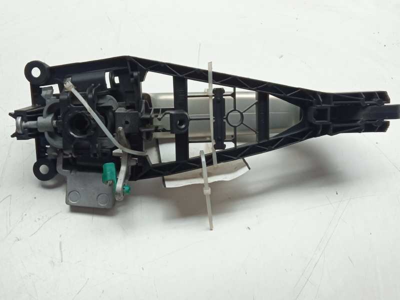 Recambio de maneta exterior delantera derecha para opel zafira b cosmo referencia OEM IAM 24463524  