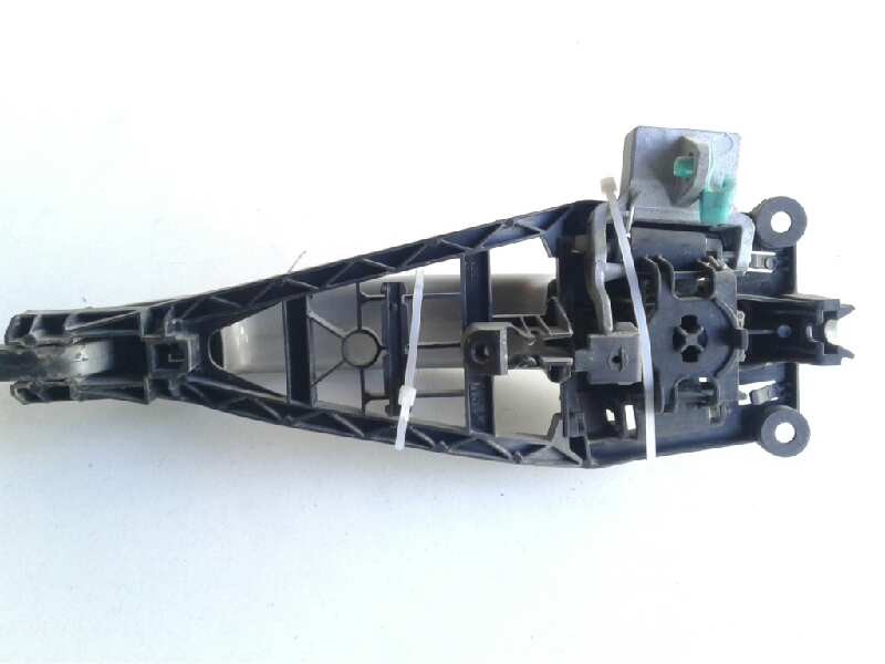 Recambio de maneta exterior trasera derecha para opel zafira b cosmo referencia OEM IAM   