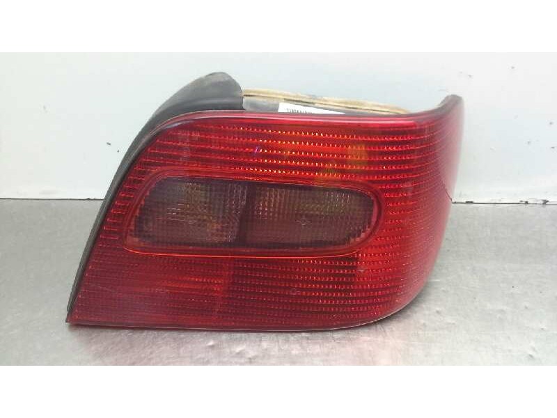 Recambio de piloto trasero derecho para citroen xsara berlina 1.6i 16v premier referencia OEM IAM   