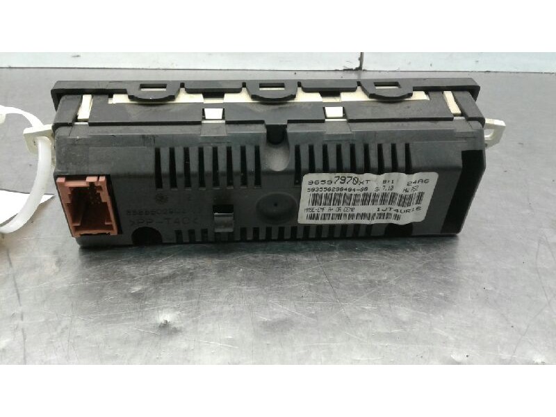 Recambio de pantalla multifuncion para citroen c3 1.4 hdi exclusive referencia OEM IAM   