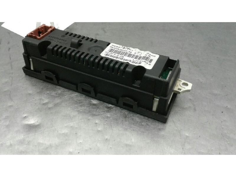 Recambio de pantalla multifuncion para citroen c3 1.4 hdi exclusive referencia OEM IAM   