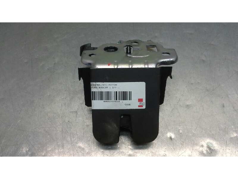 Recambio de cerradura maletero / porton para skoda fabia active referencia OEM IAM 8R0827505A  