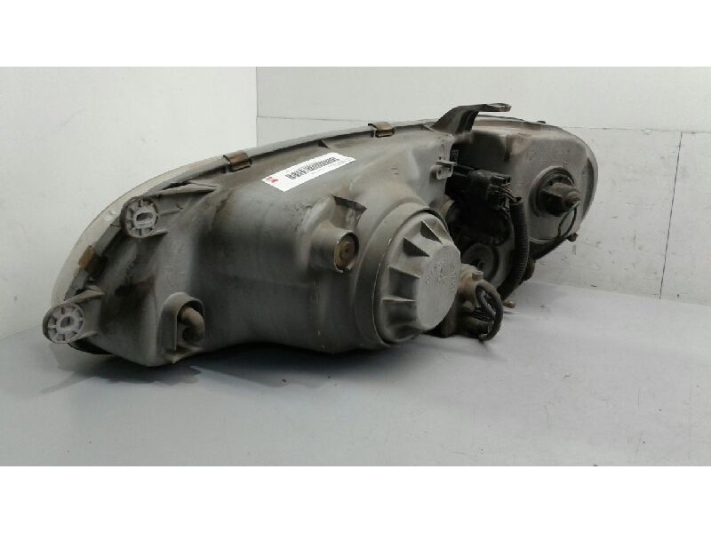 Recambio de faro derecho para kia carnival td ls referencia OEM IAM 0K55A51030E  