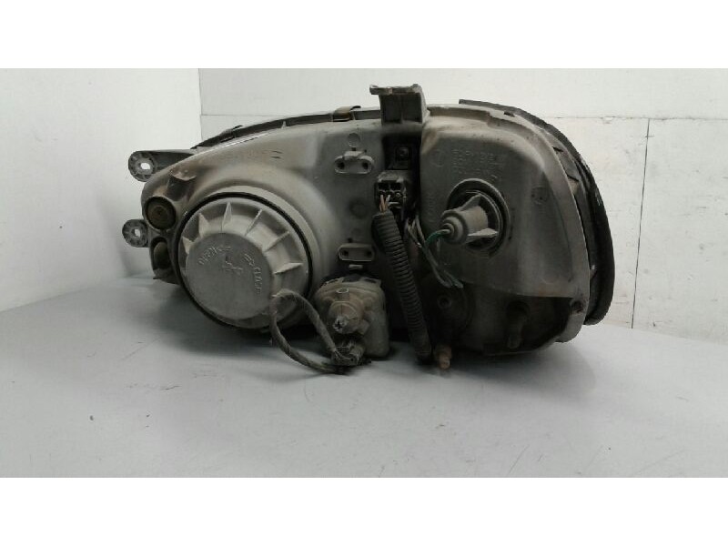 Recambio de faro derecho para kia carnival td ls referencia OEM IAM 0K55A51030E  