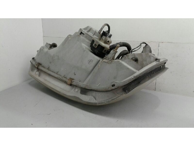 Recambio de faro derecho para kia carnival td ls referencia OEM IAM 0K55A51030E  