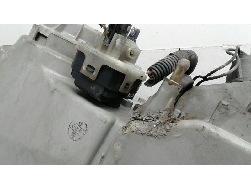 Recambio de faro derecho para kia carnival td ls referencia OEM IAM 0K55A51030E  