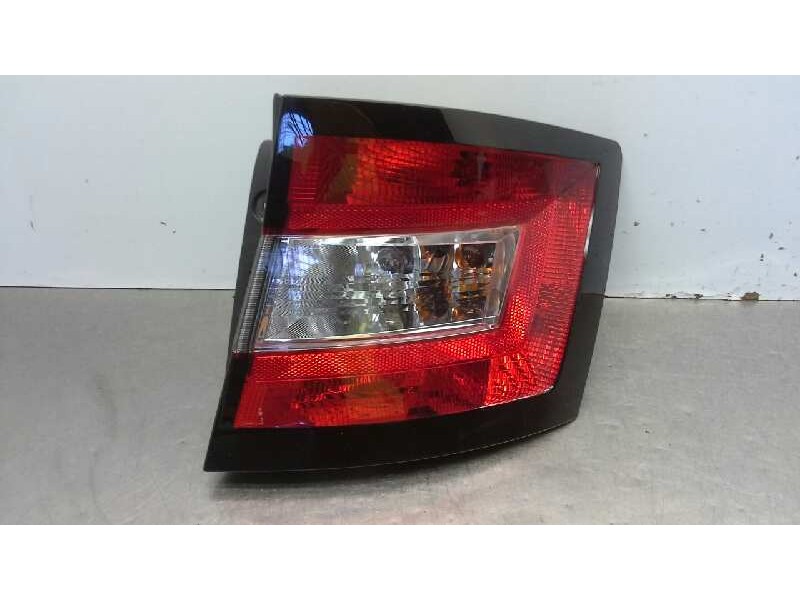 Recambio de piloto trasero derecho para skoda fabia active referencia OEM IAM   