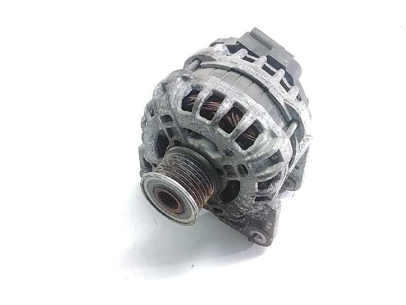Recambio de alternador para dacia sandero 0.9 tce cat referencia OEM IAM 231008593R SIDAMON 