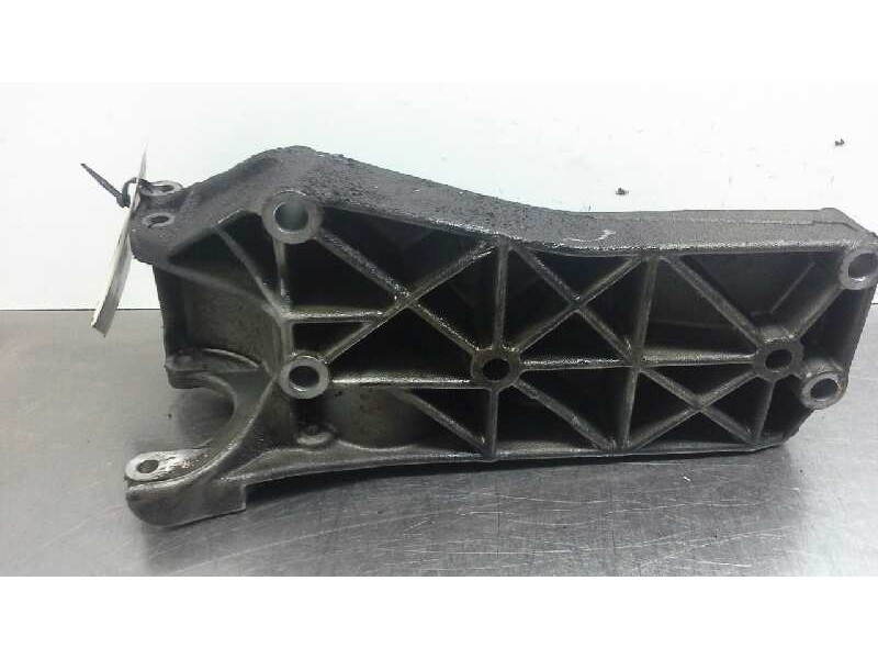 Recambio de soporte alternador para seat ibiza (6k) básico referencia OEM IAM 032145169H  