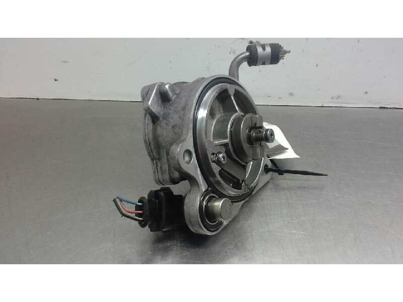 Recambio de depresor freno / bomba vacio para toyota corolla (e12) 1.4 turbodiesel cat referencia OEM IAM 19060684 LUK 