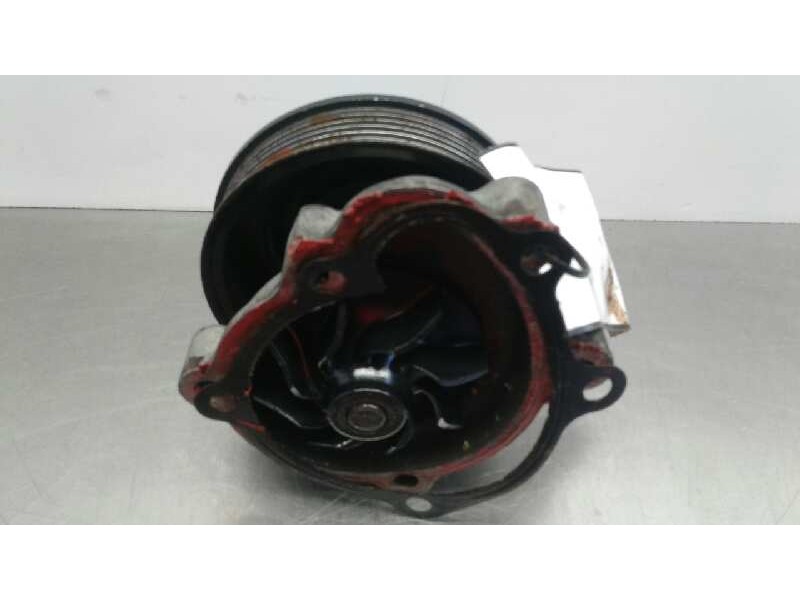 Recambio de bomba agua para opel astra h ber. 1.7 16v cdti referencia OEM IAM   