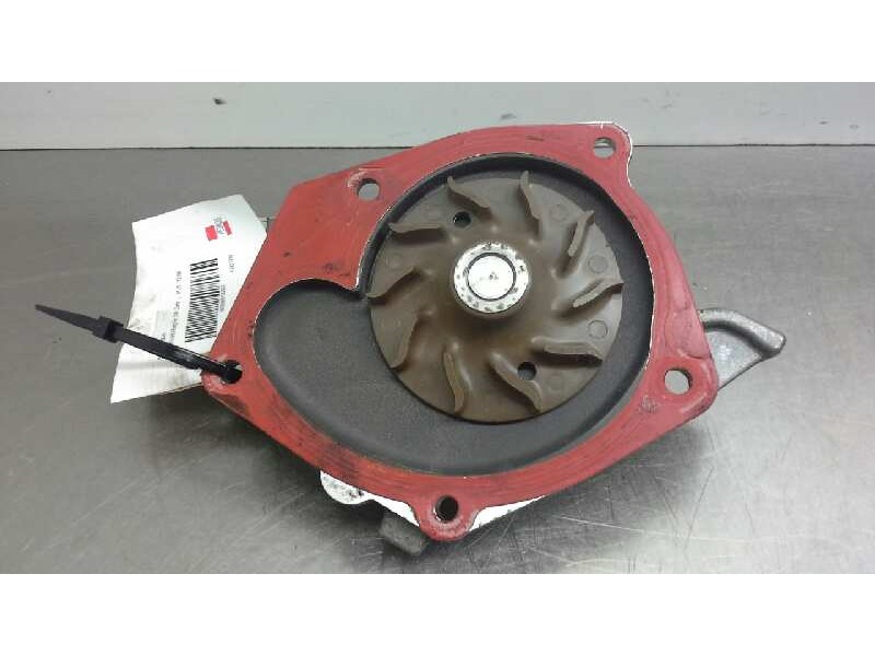 Recambio de bomba agua para opel vivaro furgón 2.9t corto referencia OEM IAM 20758401  