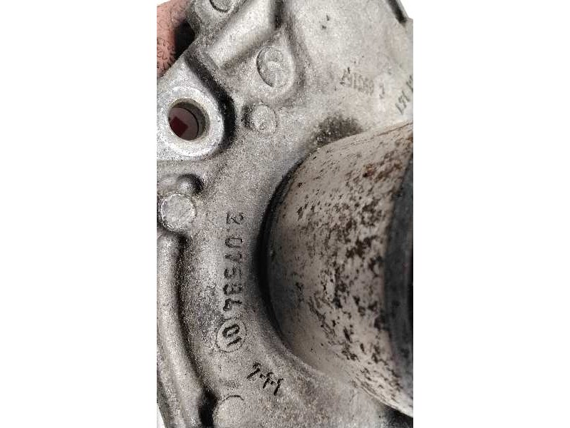 Recambio de bomba agua para opel vivaro furgón 2.9t corto referencia OEM IAM 20758401  