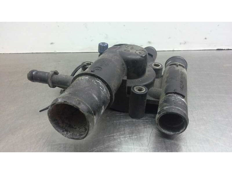Recambio de caja termostato para opel vivaro furgón 2.9t corto referencia OEM IAM   