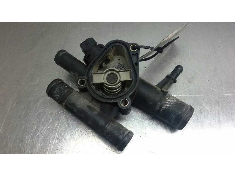 Recambio de caja termostato para opel vivaro furgón 2.9t corto referencia OEM IAM   