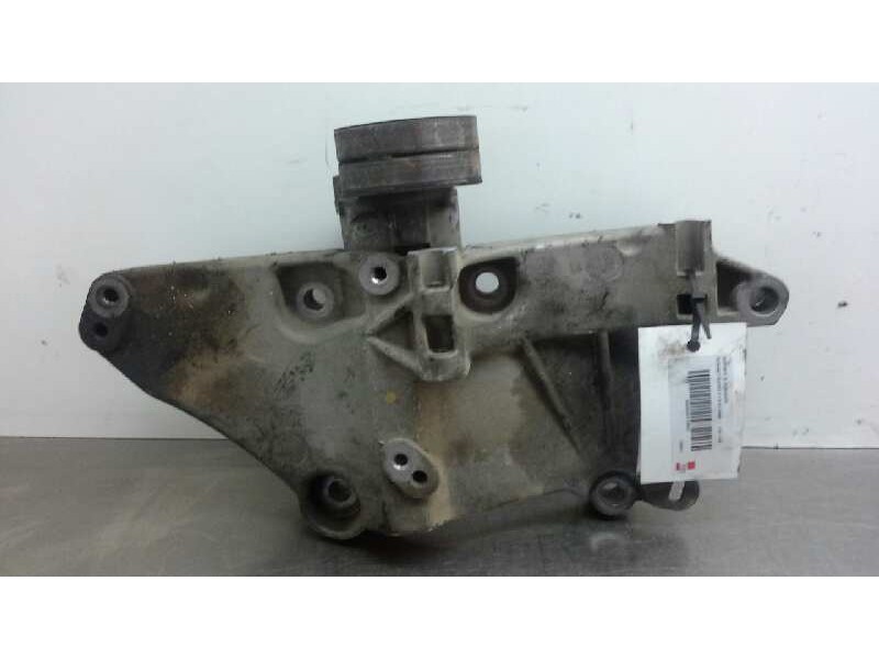Recambio de soporte alternador para renault scenic ii 1.9 dci diesel referencia OEM IAM 8200100148  
