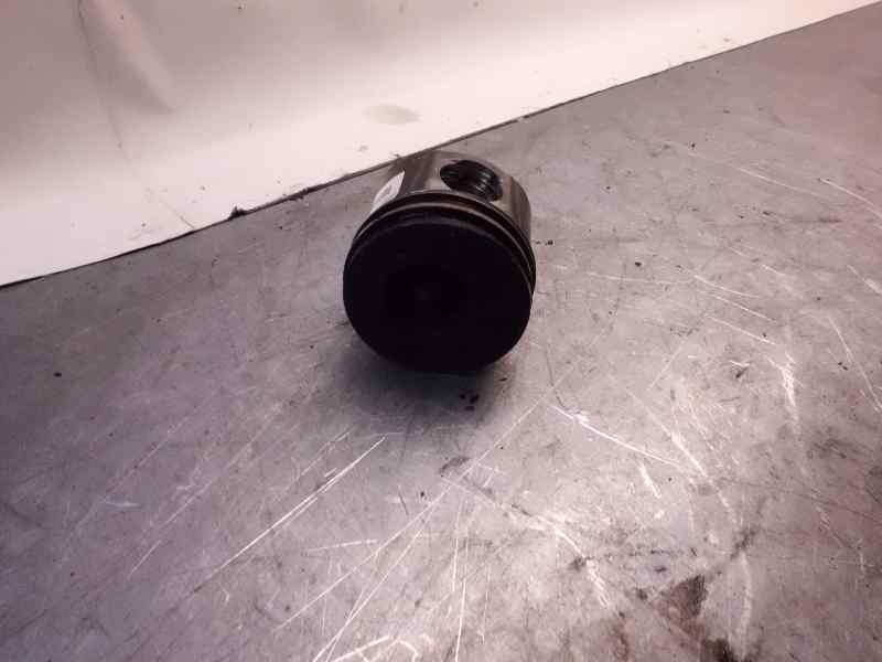 Recambio de piston para citroen jumper caja cerrada (1) 2.5 tdi referencia OEM IAM   