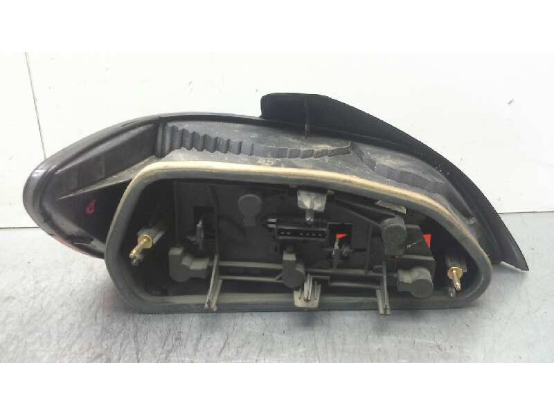 Recambio de piloto trasero derecho para peugeot 406 berlina (s1/s2) 1.9 turbodiesel referencia OEM IAM   