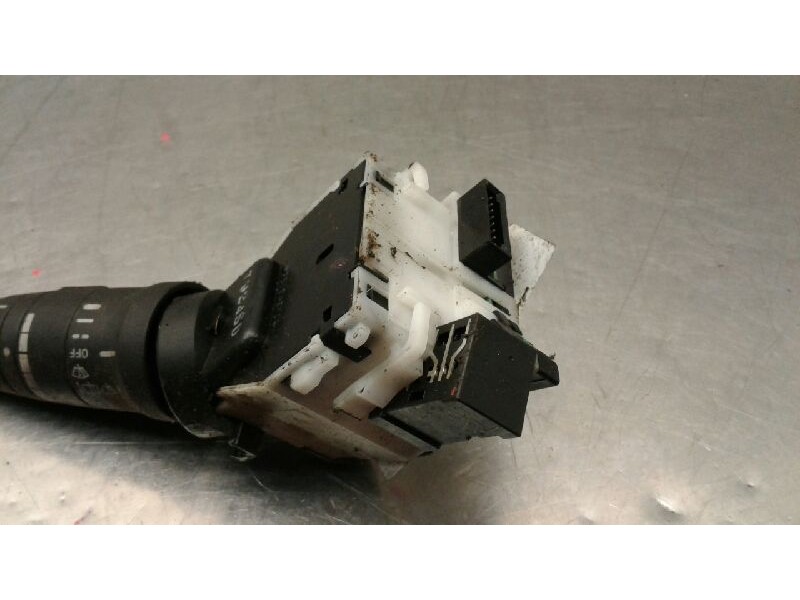 Recambio de mando limpia para nissan x-trail (t31) le referencia OEM IAM 7924SD  