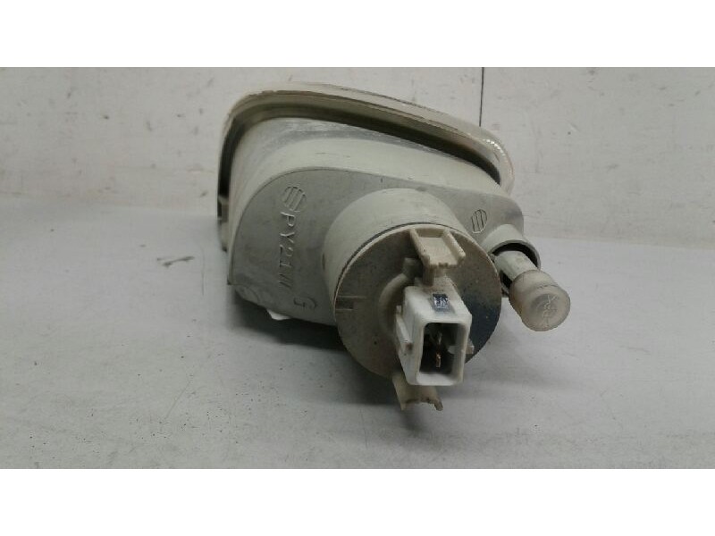 Recambio de piloto delantero izquierdo para citroen saxo 1.5 d image referencia OEM IAM 630359  