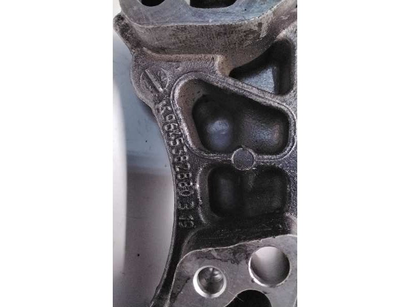 Recambio de soporte motor derecho inferior para citroen xsara picasso 1.6 hdi 90 sx top referencia OEM IAM 9645382880B  