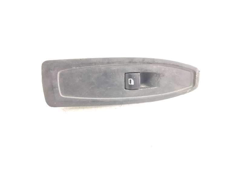 Recambio de mando elevalunas delantero derecho para bmw serie 1 lim. (f21) 116d referencia OEM IAM 920810702  